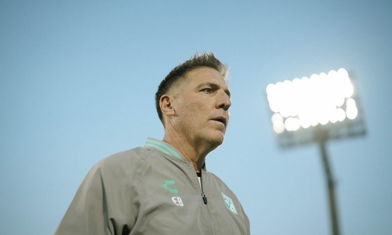 Renuevan contrato al Toto Berizzo para dirigir al melenudo
