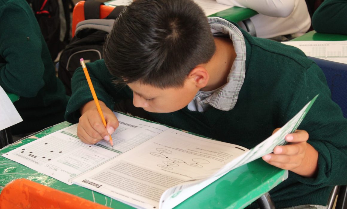 alumnos estudiantes