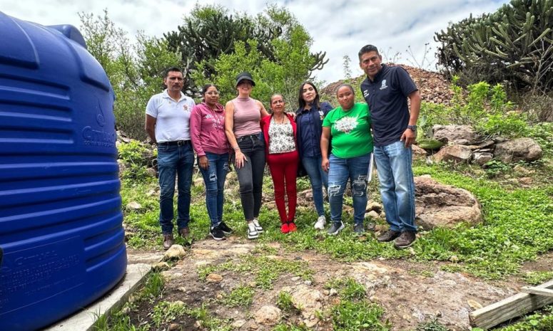 Entregó DIF Estatal 15 sistemas de captación de agua en Dolores Hidalgo