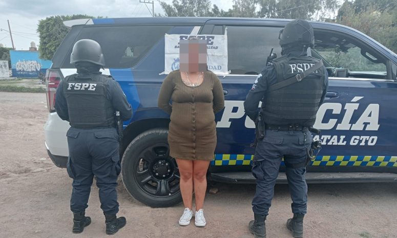 Detienen a mujer con más de 500 dosis de posible droga en Guanajuato