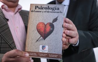 LIBRO DE AMOR, UG