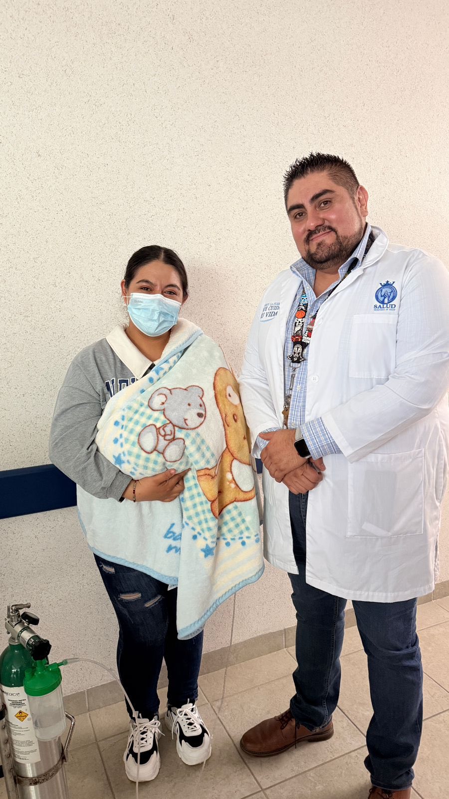 Trillizo dado de alta en hospital de Uriangato