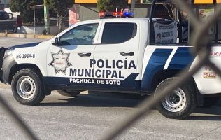 Denuncian presunto abuso policial en Pachuca; ciudadanos enfrentan a municipales