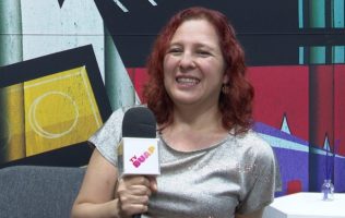 Andrea Tovar gana certamen literario con relato sobre violencia de género