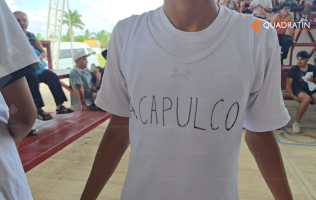 Compite selección de Acapulco sin uniformes en estatal de basquetbol de la Conade