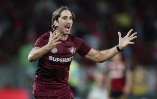 Luis Zubeldía es operado con éxito y se ausentará del Fluminense