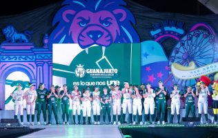 Presentación de uniforme de Bravas