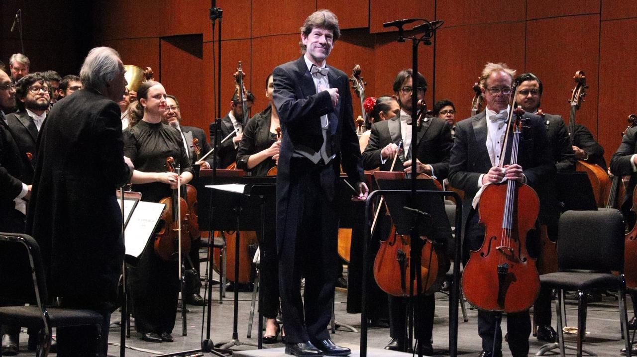 Orquesta sinfónica de la Universidad de Guanajuato, homenaje a Falla 