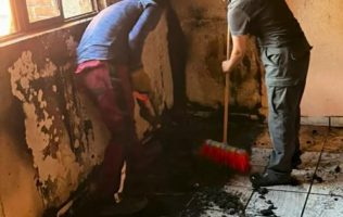 apoyos del alcalde Romita a afectados por incendio