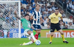 La Fiera perdió 1-0 ante Rayados en el Estadio BBVA; pese a lapsos de dominio, no logró concretar y continúa en descenso futbolístic