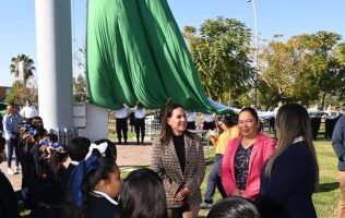 izamiento de bandera
