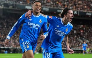 Suma Real Madrid séptima victoria seguida tras vencer al Valencia
