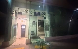 Atacan armados Banco del Bienestar y comandancia en Tarímbaro