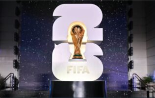 El duelo rumbo al Mundial de 2026, programado en Monterrey, podría verse afectado debido al cierre del espacio aéreo en Iraq por el conflicto regional
