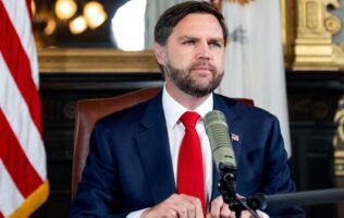 El presidente Trump nombrará formalmente al vicepresidente JD Vance presidente del grupo de trabajo contra el fraude