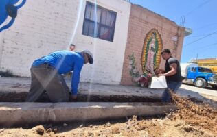 Renovación de red de agua potable en Silao