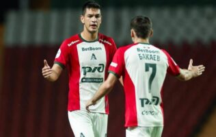 César Montes golazo en regreso con Lokomotiv Moscú