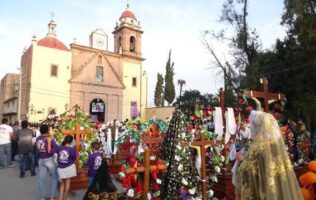 Procesión de los Cristos