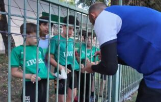 Conviven niños de Monterrey con selección de Irak previo a repechaje