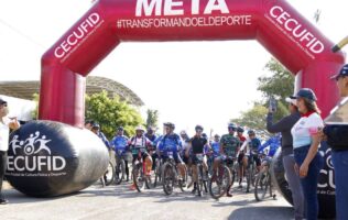 Participan más de 200 ciclistas en Rodada por la Paz en Turicato