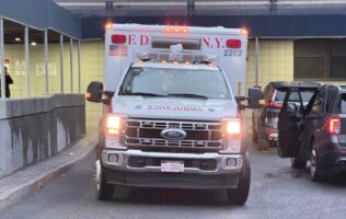 Deja accidente cerca de LaGuardia al menos 40 heridos en Nueva York
