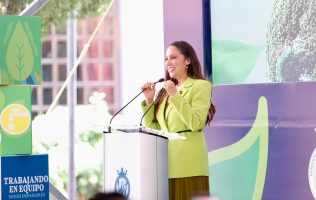 Refrenda gobernadora apoyo a León tras salida de Alejandra Gutiérrez del PAN