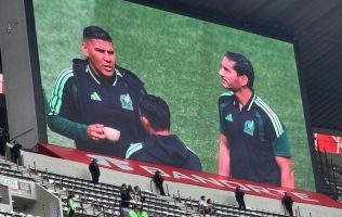 Más hermosas, las leyendas de México ante Brasil El texto original de este artículo fue publicado por la Agencia Quadratín en la siguiente dirección: https://mexico.quadratin.com.mx/mas-hermosas-las-leyendas-de-mexico-ante-brasil/ Este contenido se encuentra protegido por la ley. Si lo cita, por favor mencione la fuente y haga un enlace a la nota original de donde usted lo ha tomado. Agencia Quadratín. Todos los Derechos Reservados © 2025.