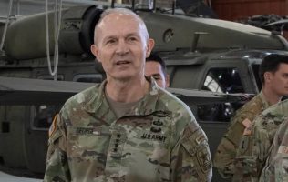 Randy George, en un ajuste para alinear la cúpula militar con la administración federal.
