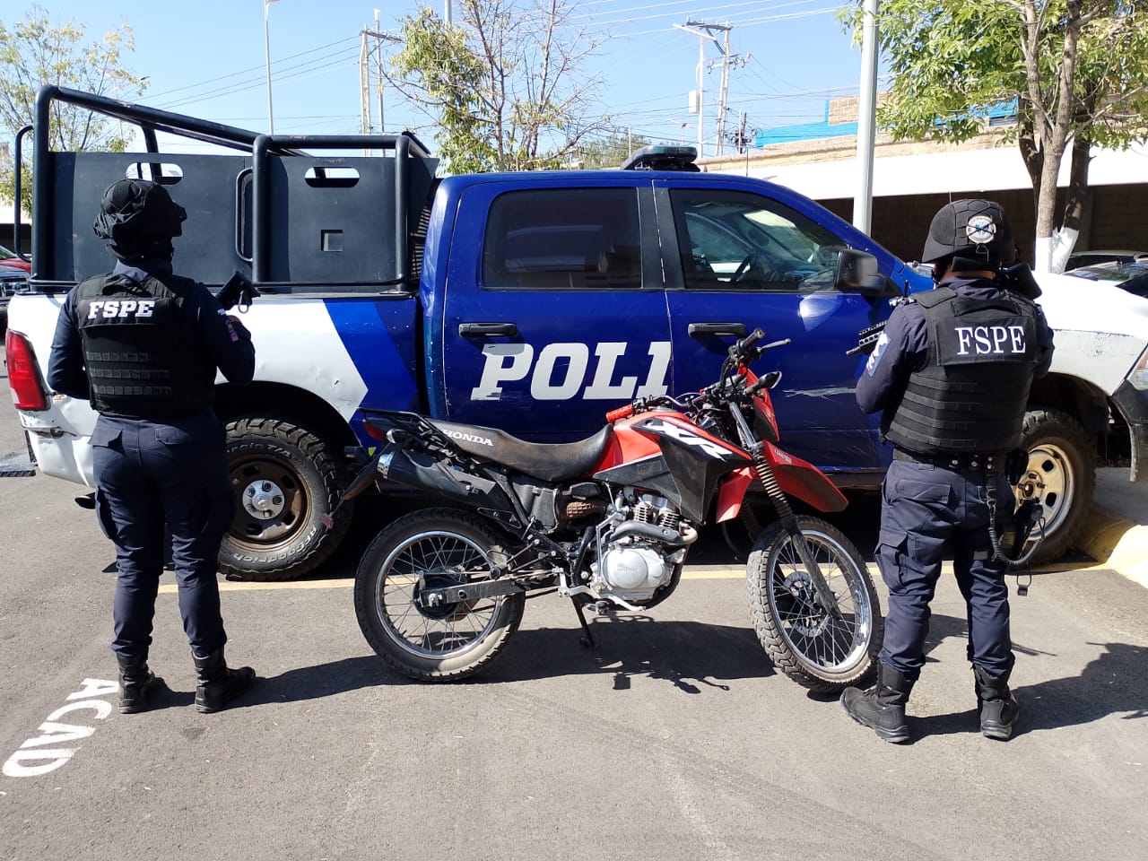 Detienen a dos armados con droga en Valle de Santiago - Quadratin Bajío