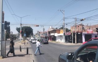 concluyen mantenimiento de semáforos en bulevar vicente valtierra para mejorar la seguridad vial en león
