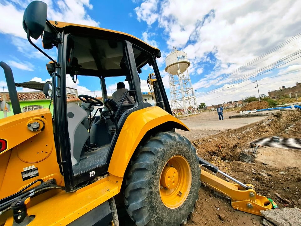 Avanza renovación de red de agua en Silao - Quadratin Bajío