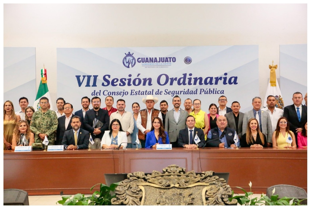 Entregan equipamiento para seguridad en Guanajuato - Quadratin Bajío