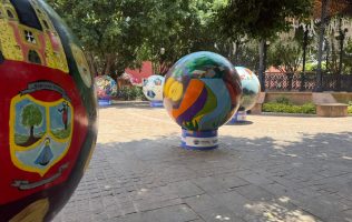 Balones
