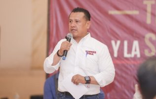 Carlos Torres Piña