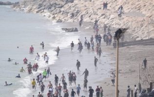 Migrantes a Ceuta
