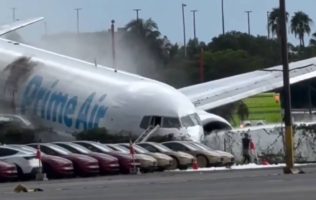 Avión