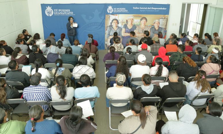 Capacitan a emprendedores guanajuatenses para fortalecer sus negocios