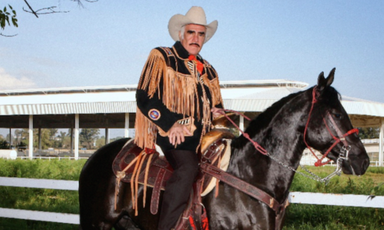 Vicente Fernández lanza segunda entrega de Tributo al Rey con banda