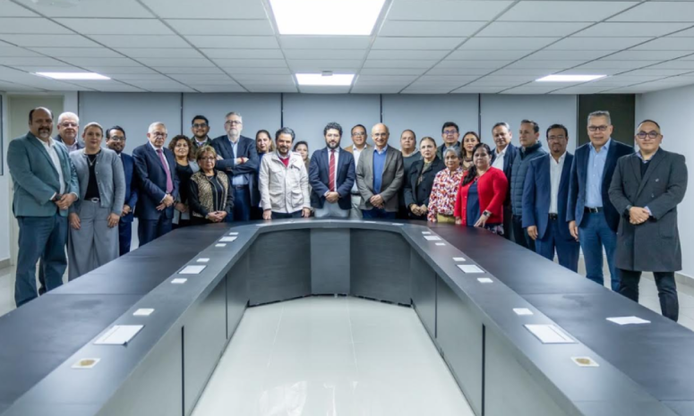 Aprueba IMSS aumento salarial del 8%