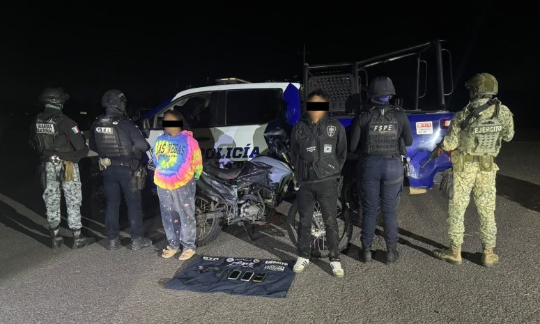 Detienen a 3 personas y aseguran droga y armas en 2 municipios de Guanajuato