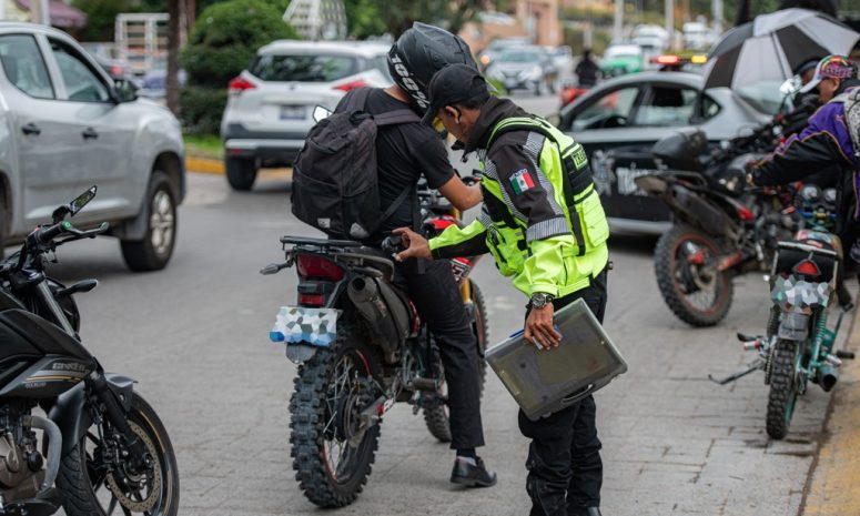 Refuerza San Miguel de Allende seguridad vial con cruces peatonales y Plan Centauro