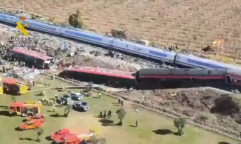Asciende a 69 la cifra de muertos por choque de trenes en Toledo